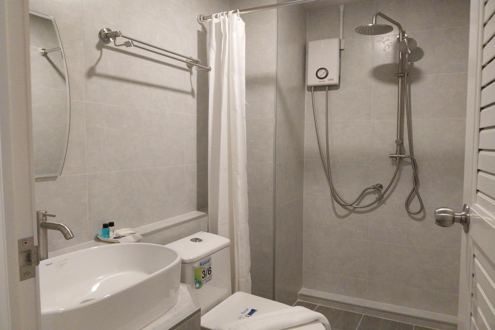 Ployburi Boutique Hotel تشانتابوري المظهر الخارجي الصورة