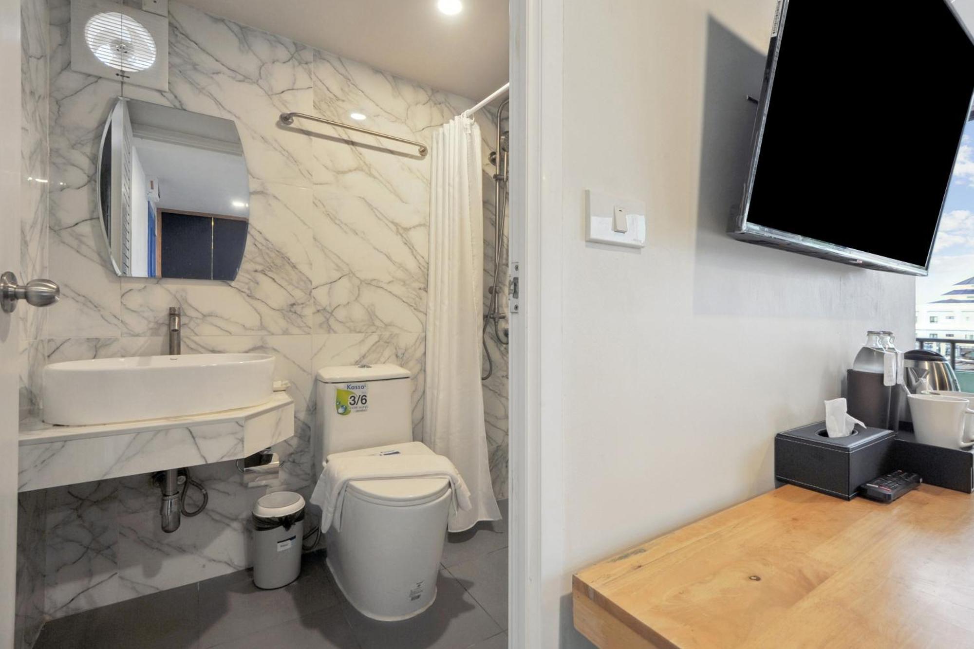 Ployburi Boutique Hotel تشانتابوري المظهر الخارجي الصورة