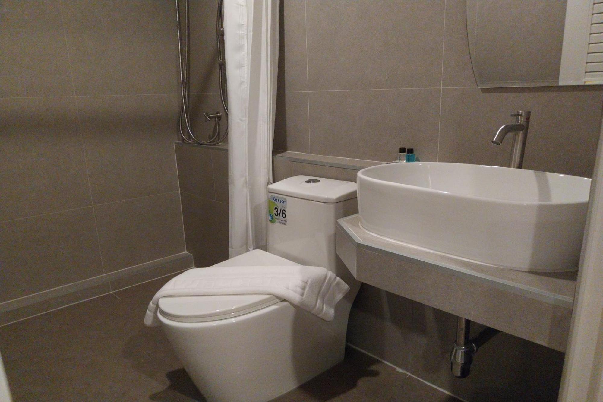 Ployburi Boutique Hotel تشانتابوري المظهر الخارجي الصورة