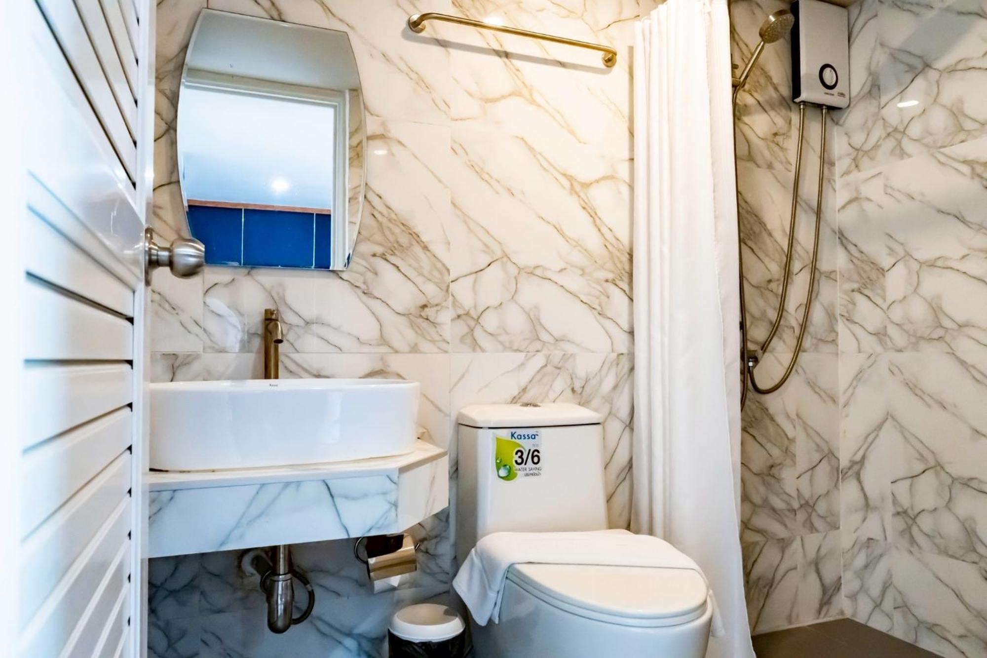 Ployburi Boutique Hotel تشانتابوري المظهر الخارجي الصورة
